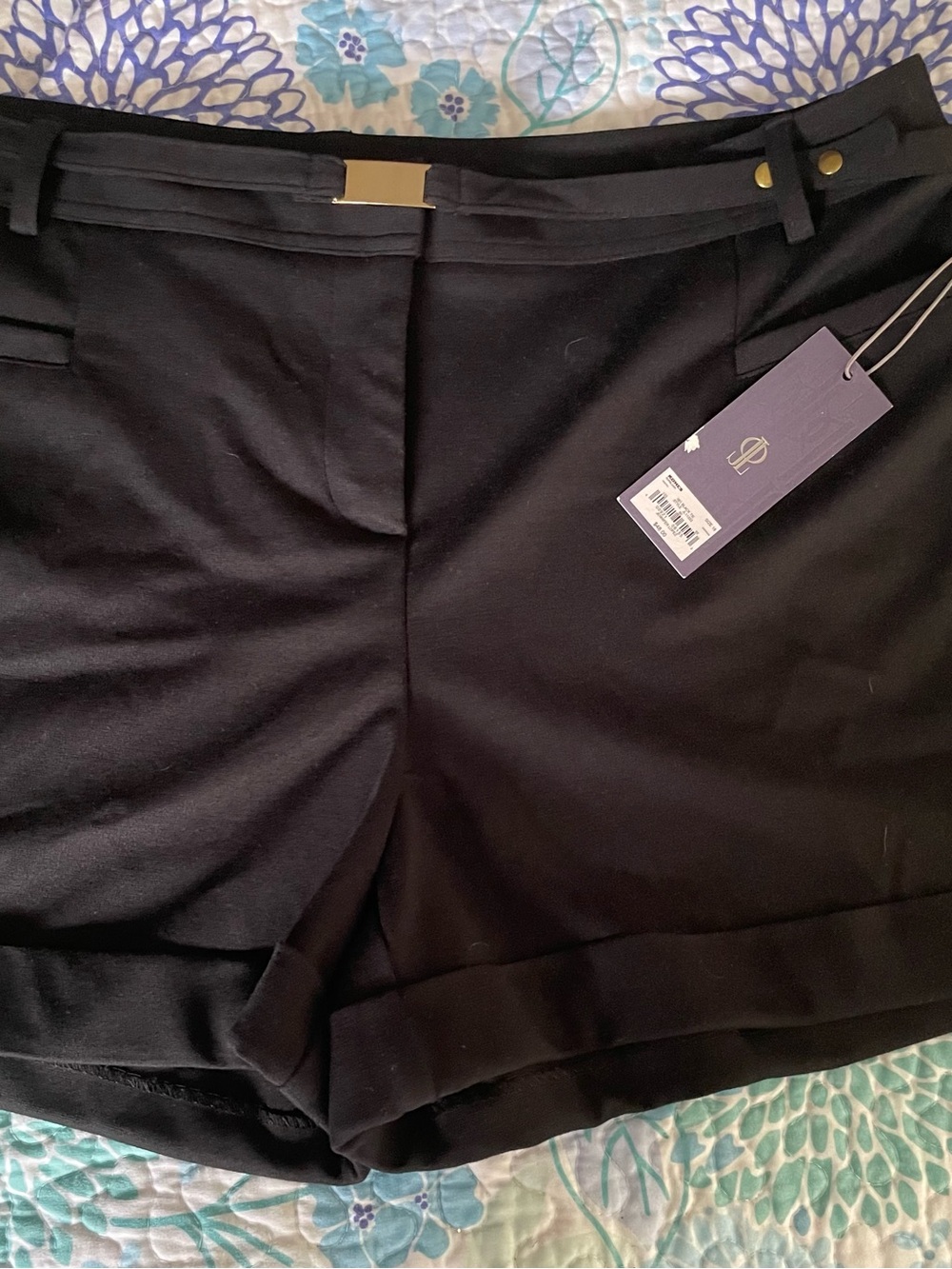 Jennifer Lopez Black Dress Shorts with Belt, NWT - Picture 9 of 9